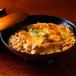 老舗カツ丼をご自宅で！（冷凍クール便）